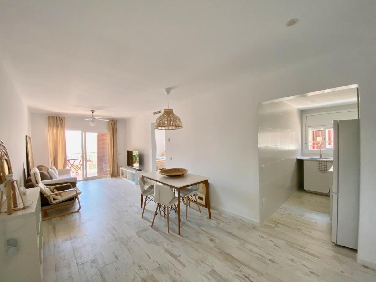 Apartamento En La Playa De Segur De Calafell, Barcelona Apartment Exterior foto